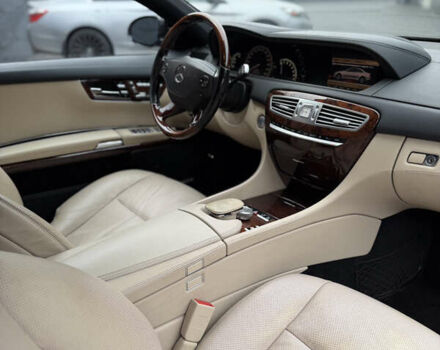 Чорний Мерседес ЦЛ-клас, об'ємом двигуна 5.5 л та пробігом 251 тис. км за 13333 $, фото 12 на Automoto.ua