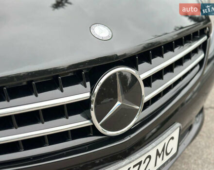 Черный Мерседес ЦЛ-класс, объемом двигателя 5 л и пробегом 165 тыс. км за 16500 $, фото 16 на Automoto.ua