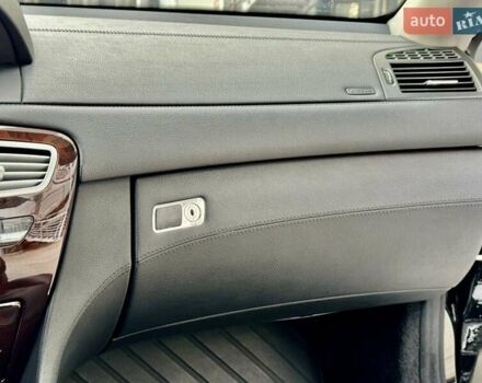 Чорний Мерседес ЦЛ-клас, об'ємом двигуна 5.46 л та пробігом 197 тис. км за 16900 $, фото 62 на Automoto.ua