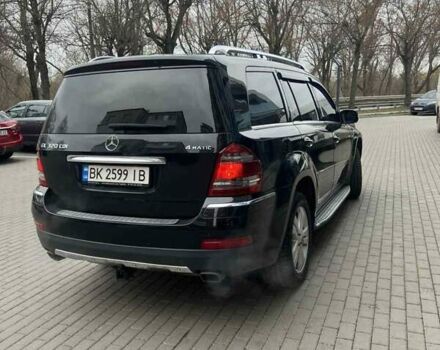 Черный Мерседес ЦЛ-класс, объемом двигателя 3 л и пробегом 390 тыс. км за 14300 $, фото 4 на Automoto.ua