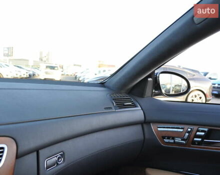 Мерседес ЦЛ-клас 2007 у Києві на Automoto.ua Сірий Мерседес ЦЛ-клас, об'ємом двигуна 5.44 л та пробігом 175 тис. км за 23500 $, фото 54 на Automoto.ua