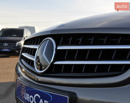 Мерседес ЦЛ-клас 2007 у Києві на Automoto.ua Сірий Мерседес ЦЛ-клас, об'ємом двигуна 5.44 л та пробігом 175 тис. км за 23500 $, фото 5 на Automoto.ua