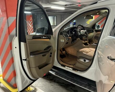 Белый Мерседес ЦЛ, объемом двигателя 3 л и пробегом 235 тыс. км за 23500 $, фото 14 на Automoto.ua