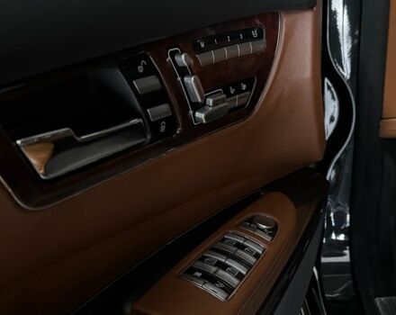 Черный Мерседес ЦЛ, объемом двигателя 5.5 л и пробегом 145 тыс. км за 17000 $, фото 21 на Automoto.ua