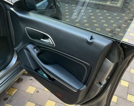 Серый Мерседес ЦЛ, объемом двигателя 2.1 л и пробегом 180 тыс. км за 19300 $, фото 12 на Automoto.ua