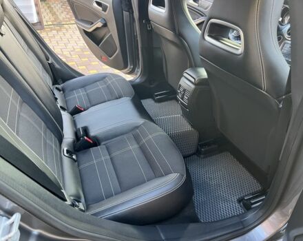 Серый Мерседес ЦЛ, объемом двигателя 2.1 л и пробегом 180 тыс. км за 19300 $, фото 11 на Automoto.ua