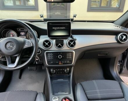 Серый Мерседес ЦЛ, объемом двигателя 2.1 л и пробегом 180 тыс. км за 19300 $, фото 16 на Automoto.ua