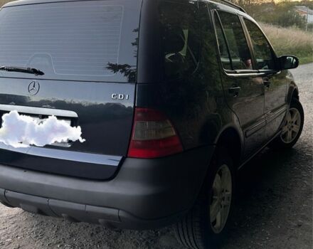 Синий Мерседес ЦЛ, объемом двигателя 2.7 л и пробегом 425 тыс. км за 6300 $, фото 1 на Automoto.ua
