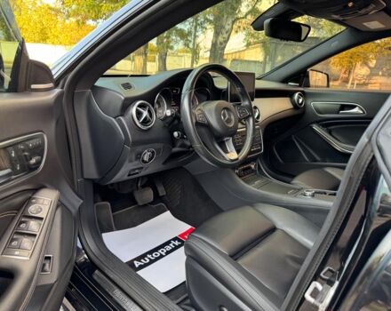 Черный Мерседес ЦЛА 250, объемом двигателя 2 л и пробегом 94 тыс. км за 17390 $, фото 12 на Automoto.ua