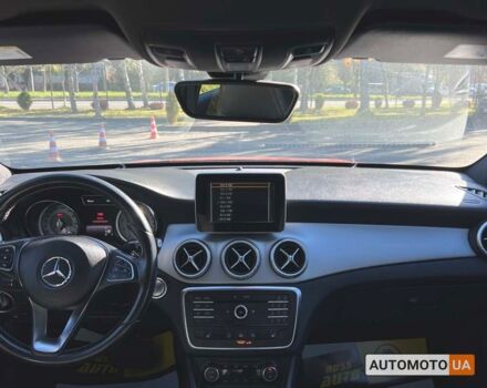 Червоний Мерседес ЦЛА 250, об'ємом двигуна 2 л та пробігом 120 тис. км за 16999 $, фото 10 на Automoto.ua