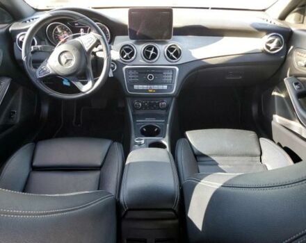 Серый Мерседес ЦЛА 250, объемом двигателя 2 л и пробегом 131 тыс. км за 13000 $, фото 7 на Automoto.ua