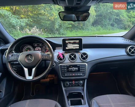 Белый Мерседес ЦЛА-класс, объемом двигателя 2.14 л и пробегом 195 тыс. км за 17300 $, фото 15 на Automoto.ua