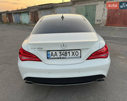 Белый Мерседес ЦЛА-класс, объемом двигателя 1.6 л и пробегом 128 тыс. км за 15800 $, фото 3 на Automoto.ua