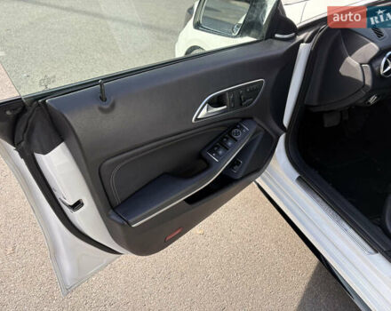 Мерседес ЦЛА-класс 2014 в Киеве на Automoto.ua Белый Мерседес ЦЛА-класс, объемом двигателя 1.99 л и пробегом 153 тыс. км за 16200 $, фото 18 на Automoto.ua