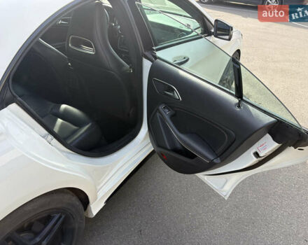 Мерседес ЦЛА-класс 2014 в Киеве на Automoto.ua Белый Мерседес ЦЛА-класс, объемом двигателя 1.99 л и пробегом 153 тыс. км за 16200 $, фото 11 на Automoto.ua