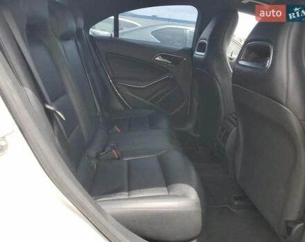 Белый Мерседес ЦЛА-класс, объемом двигателя 1.99 л и пробегом 182 тыс. км за 2400 $, фото 9 на Automoto.ua