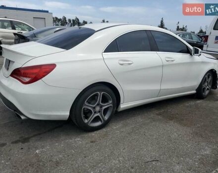 Белый Мерседес ЦЛА-класс, объемом двигателя 1.99 л и пробегом 182 тыс. км за 2400 $, фото 2 на Automoto.ua