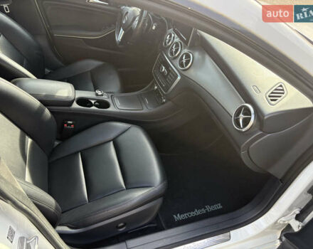 Мерседес ЦЛА-класс 2014 в Киеве на Automoto.ua Белый Мерседес ЦЛА-класс, объемом двигателя 1.99 л и пробегом 153 тыс. км за 16200 $, фото 10 на Automoto.ua