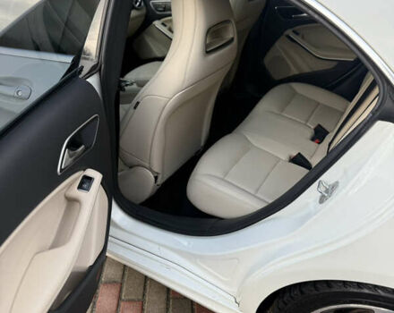 Белый Мерседес ЦЛА-класс, объемом двигателя 1.99 л и пробегом 150 тыс. км за 17500 $, фото 7 на Automoto.ua