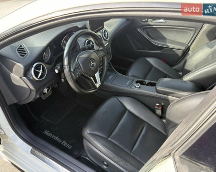 Мерседес ЦЛА-класс 2014 в Киеве на Automoto.ua Белый Мерседес ЦЛА-класс, объемом двигателя 1.99 л и пробегом 153 тыс. км за 16200 $, фото 15 на Automoto.ua