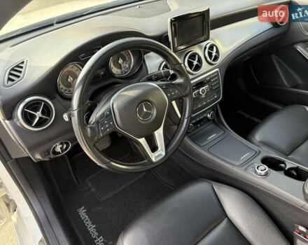 Мерседес ЦЛА-класс 2014 в Киеве на Automoto.ua Белый Мерседес ЦЛА-класс, объемом двигателя 1.99 л и пробегом 153 тыс. км за 16200 $, фото 16 на Automoto.ua