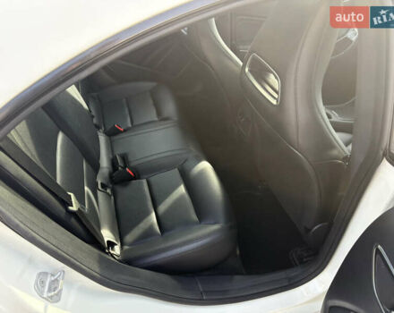 Мерседес ЦЛА-класс 2014 в Киеве на Automoto.ua Белый Мерседес ЦЛА-класс, объемом двигателя 1.99 л и пробегом 153 тыс. км за 16200 $, фото 12 на Automoto.ua