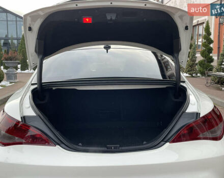 Білий Мерседес ЦЛА-клас, об'ємом двигуна 2 л та пробігом 96 тис. км за 17450 $, фото 96 на Automoto.ua