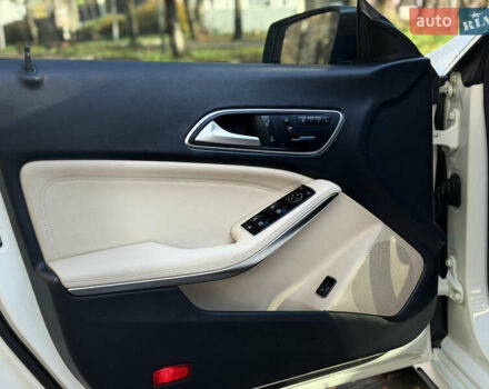 Білий Мерседес ЦЛА-клас, об'ємом двигуна 1.99 л та пробігом 119 тис. км за 16999 $, фото 18 на Automoto.ua