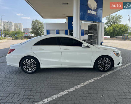 Білий Мерседес ЦЛА-клас, об'ємом двигуна 2 л та пробігом 185 тис. км за 16500 $, фото 11 на Automoto.ua