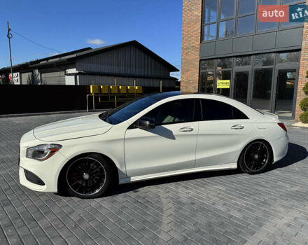 Белый Мерседес ЦЛА-класс, объемом двигателя 1.99 л и пробегом 177 тыс. км за 13500 $, фото 2 на Automoto.ua