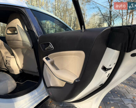 Білий Мерседес ЦЛА-клас, об'ємом двигуна 1.99 л та пробігом 119 тис. км за 16999 $, фото 23 на Automoto.ua