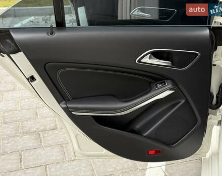 Білий Мерседес ЦЛА-клас, об'ємом двигуна 2 л та пробігом 232 тис. км за 13950 $, фото 53 на Automoto.ua