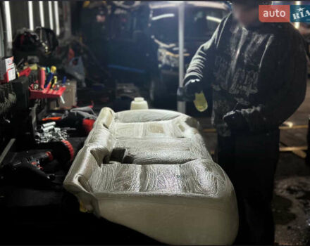 Белый Мерседес ЦЛА-класс, объемом двигателя 1.99 л и пробегом 159 тыс. км за 10300 $, фото 22 на Automoto.ua