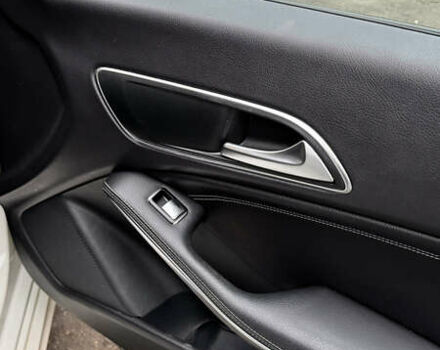 Білий Мерседес ЦЛА-клас, об'ємом двигуна 1.99 л та пробігом 134 тис. км за 17500 $, фото 19 на Automoto.ua