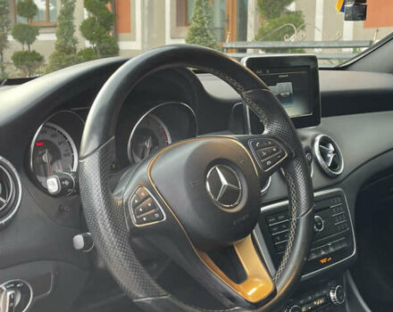 Білий Мерседес ЦЛА-клас, об'ємом двигуна 2 л та пробігом 96 тис. км за 17450 $, фото 69 на Automoto.ua