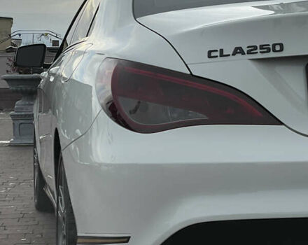 Білий Мерседес ЦЛА-клас, об'ємом двигуна 2 л та пробігом 96 тис. км за 17450 $, фото 61 на Automoto.ua