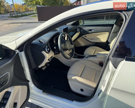 Белый Мерседес ЦЛА-класс, объемом двигателя 1.99 л и пробегом 177 тыс. км за 13500 $, фото 12 на Automoto.ua