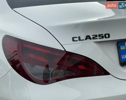 Білий Мерседес ЦЛА-клас, об'ємом двигуна 2 л та пробігом 96 тис. км за 17450 $, фото 55 на Automoto.ua