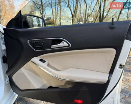 Білий Мерседес ЦЛА-клас, об'ємом двигуна 1.99 л та пробігом 119 тис. км за 16999 $, фото 25 на Automoto.ua