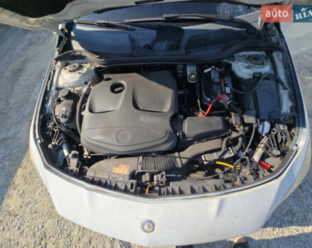 Белый Мерседес ЦЛА-класс, объемом двигателя 1.99 л и пробегом 159 тыс. км за 10300 $, фото 6 на Automoto.ua