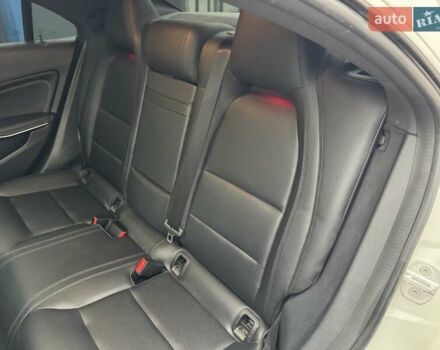 Білий Мерседес ЦЛА-клас, об'ємом двигуна 1.99 л та пробігом 207 тис. км за 13900 $, фото 27 на Automoto.ua