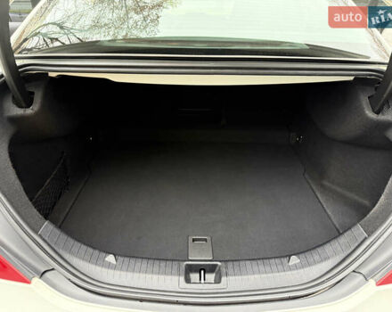 Білий Мерседес ЦЛА-клас, об'ємом двигуна 2 л та пробігом 232 тис. км за 13950 $, фото 56 на Automoto.ua