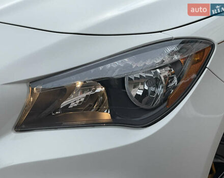 Білий Мерседес ЦЛА-клас, об'ємом двигуна 2 л та пробігом 96 тис. км за 17450 $, фото 32 на Automoto.ua