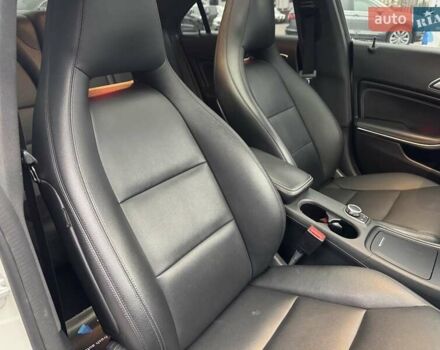 Білий Мерседес ЦЛА-клас, об'ємом двигуна 1.99 л та пробігом 207 тис. км за 13900 $, фото 34 на Automoto.ua