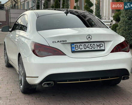 Білий Мерседес ЦЛА-клас, об'ємом двигуна 2 л та пробігом 96 тис. км за 17450 $, фото 40 на Automoto.ua