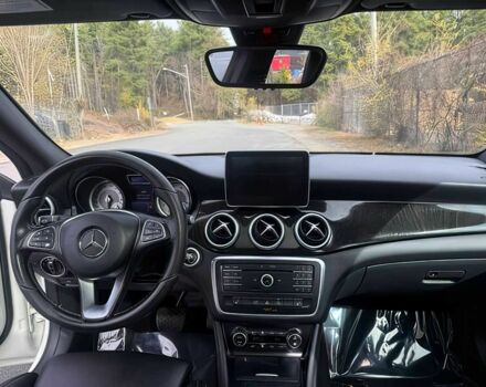 Білий Мерседес ЦЛА-клас, об'ємом двигуна 2 л та пробігом 78 тис. км за 10000 $, фото 9 на Automoto.ua