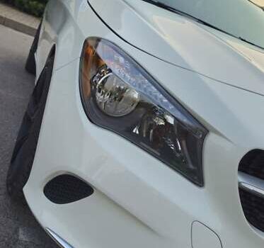 Білий Мерседес ЦЛА-клас, об'ємом двигуна 1.99 л та пробігом 122 тис. км за 16999 $, фото 10 на Automoto.ua