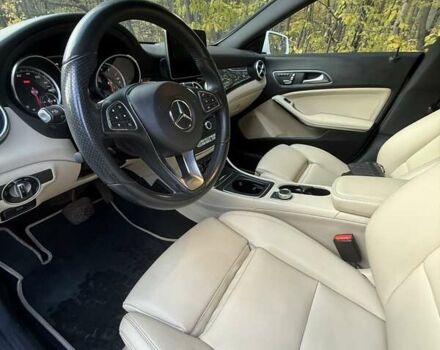 Мерседес ЦЛА-класс 2017 в Хмельницком на Automoto.ua Белый Мерседес ЦЛА-класс, объемом двигателя 1.99 л и пробегом 119 тыс. км за 20000 $, фото 7 на Automoto.ua