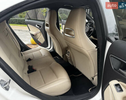 Белый Мерседес ЦЛА-класс, объемом двигателя 2 л и пробегом 95 тыс. км за 16999 $, фото 14 на Automoto.ua