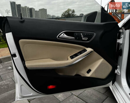 Белый Мерседес ЦЛА-класс, объемом двигателя 2 л и пробегом 95 тыс. км за 16999 $, фото 6 на Automoto.ua